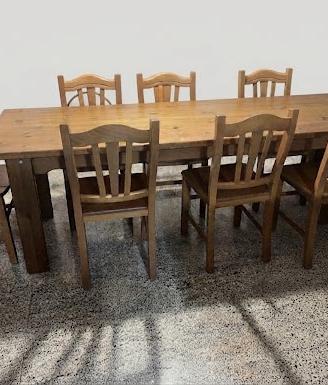 Tavolo e sedie