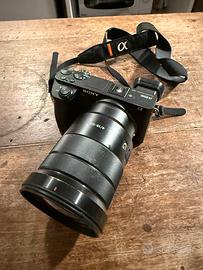 Sony a6500 4k + Sony 18-105 F4 + Flash + Microfono