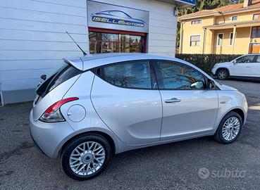 Lancia Ypsilon 1.2 69 CV 5 porte Gold
