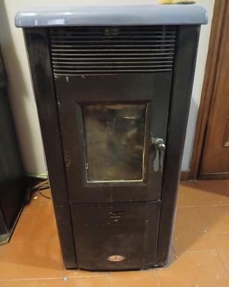 Stufa a pellet arce alexia plus 12kw