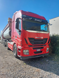 Stralis 500 hi-way con semirimorchio ribaltabile