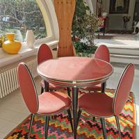 Tavolo da pranzo  4 sedie coordinate