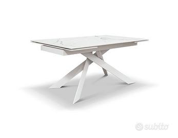 Nuovo tavolo allungabile in ceramica di design