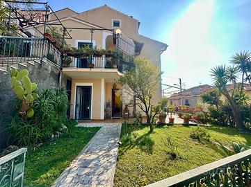 4 LOCALI A FINALE LIGURE
