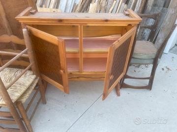 Mobile in legno