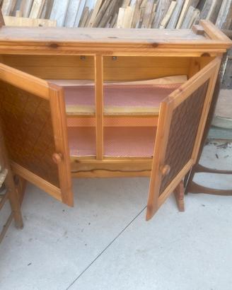 Mobile in legno