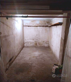 Box auto/Magazzino/Rimessa con cancello automatico