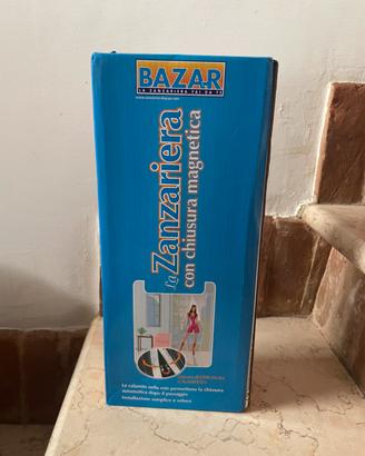 Zanzariera con chiusura magnetic a