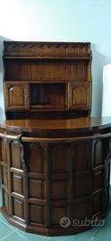 Mobile bar in legno.