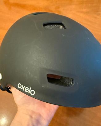 Casco roller, skateboard e  monopattino, taglia M