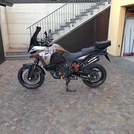 Moto KTM 1190 adventure S