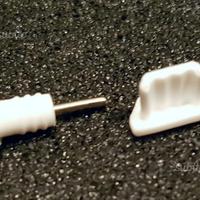 Cappucci porta usb e ingresso cuffie