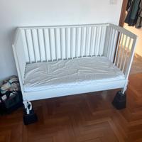 Lettino con materasso