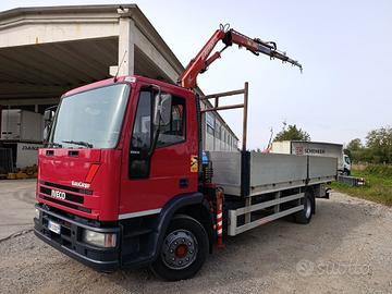 IVECO 120E18 GRU FERRARI 550A3+1 CASSONE FISSO 6,2