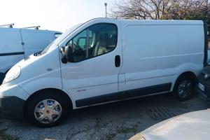 RENAULT TRAFIC 2.0 DCI 115 CV euro 5b