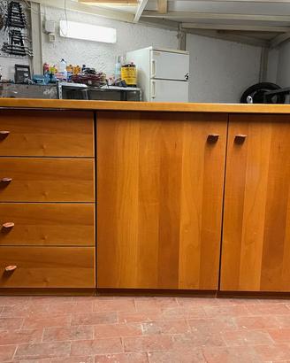Mobile Basso in Legno Massello con Cassetti e Ante