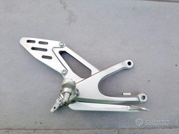 PEDANA DESTRA ORIGINALE YAMAHA R1 07 08