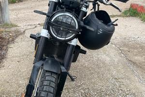 Husqvarna svartpilen 401