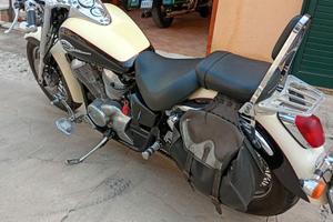 Moto Honda Shadow 750