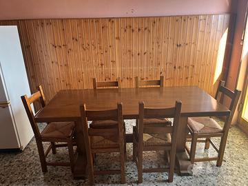 Tavolo Grande in Legno Massiccio + 6 Sedie