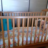 Lettino (culla) Pali colore come da foto....