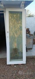 infisso porta a 2 ante in pvc