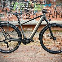 Ebike elettrica Focus Aventura² 6.7 29"