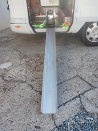 porta moto per garage 