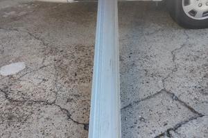 porta moto per garage 