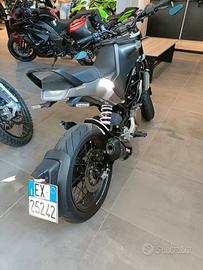 Husqvarna Svartpilen 401 2021