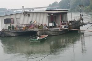 Chiatta sul Po a Dosolo
