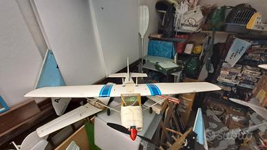 aeromodello radiocomandato 