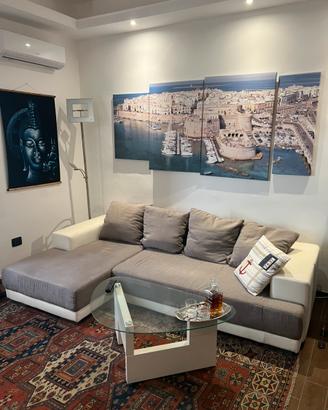 Divano con chaise longue