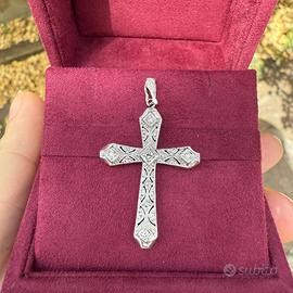 Croce in Platino 950 e Diamanti Naturali