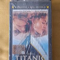 VHS FILM TITANIC DEL 1997 -  €80