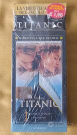 VHS FILM TITANIC DEL 1997 -  €80