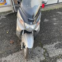 Suzuki Burgman 400 cv
