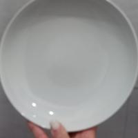 Piatti fondi e piattini dessert