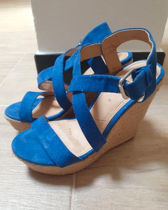 Sandali con zeppa