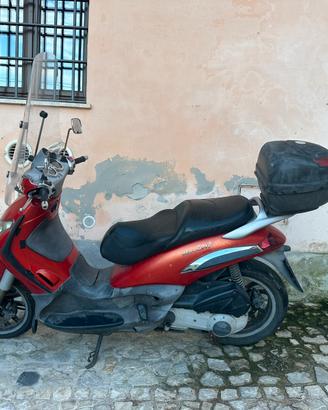 Piaggio Beverly 250