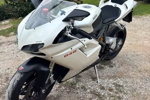Ducati 848