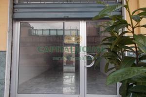 S2 via galatina:locale fronte strada