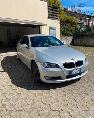 Bmw e92 325i