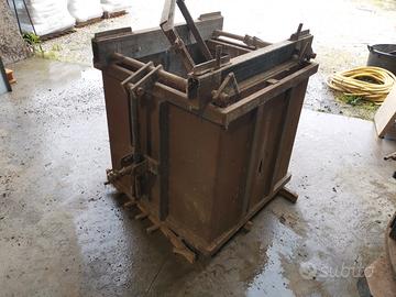 Stampo per pozzetto in cemento cm. 70x70