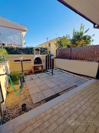 Villino a schiera, giardino privato, vende privato