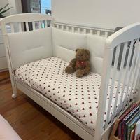 Lettino con sponde bianco Cuoricini