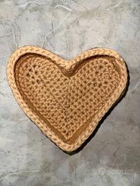 Cestino portaoggetti a cuore uncinetto
