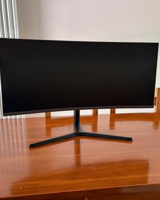 Monitor Gaming Samsung Ultrawide 34" Curvo (USB-C)
