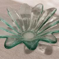 Ciotola decorativa anni '80 in vetro con design a 