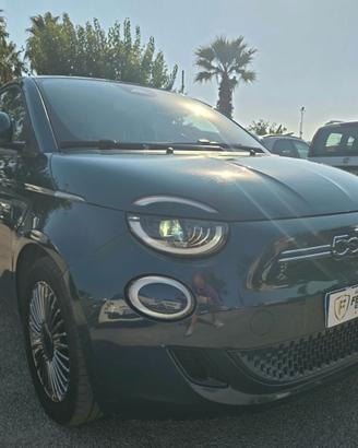 Fiat 500 500e Berlina 42 kWh Icon